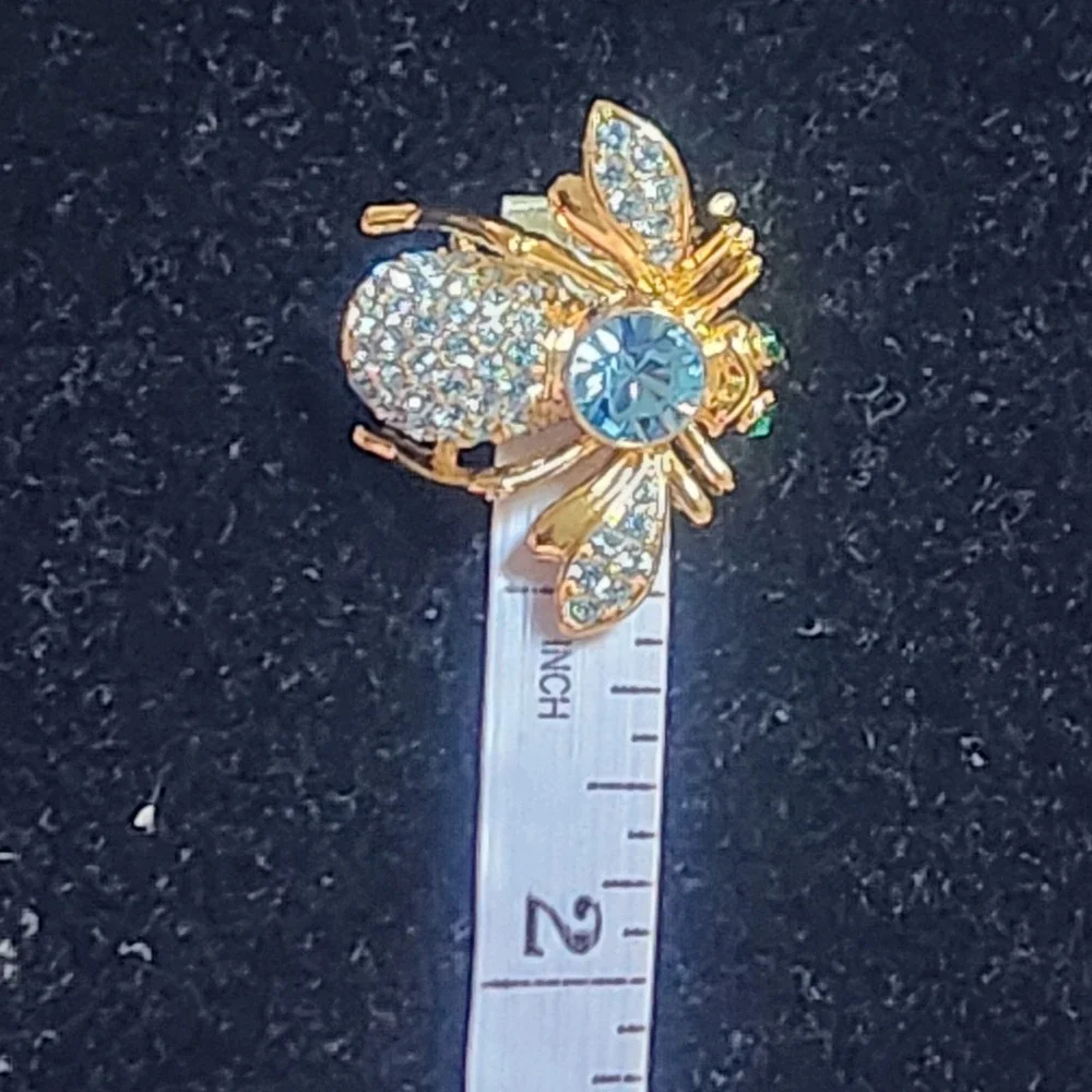 Joan Rivers Bumblebee Brooch Gold Tone Blue Clear Crystal‎ Insect  Vintage Style